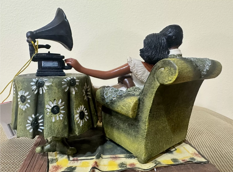 Love Song Figurine by Annie Lee (Vault Sale)